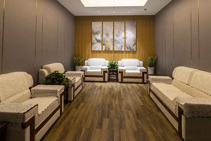 會(huì)議室1.jpg 會(huì)議室1.jpg