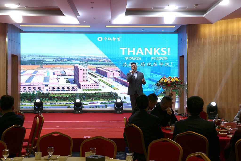 IMG_2370.jpg IMG_2370.jpg